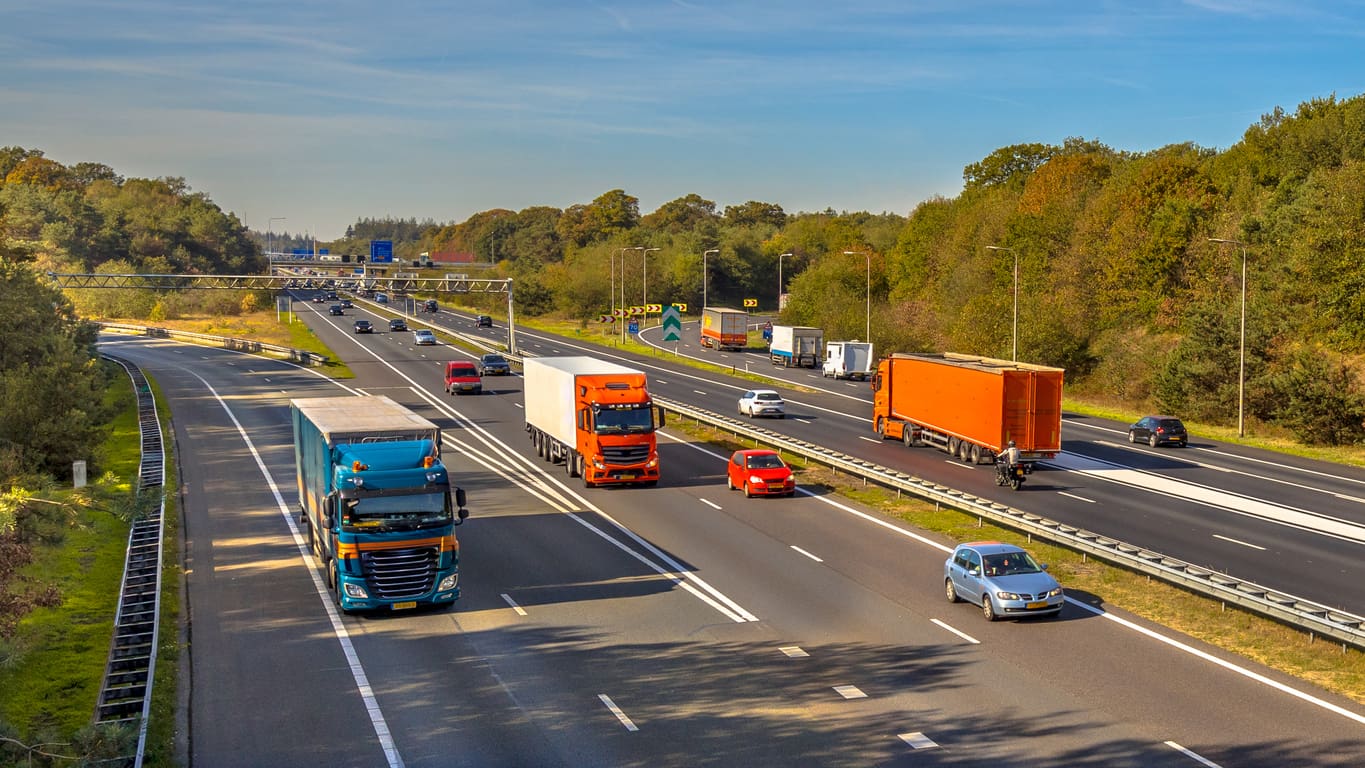 Must-See Destinations in the U.S. from a Truck Driver
